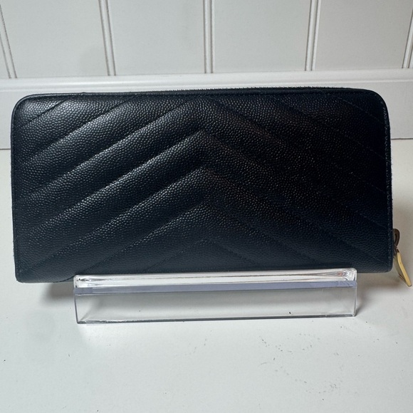 YSL Yves Saint Laurent Monogram Matelasse Leather Black Zip Long Wallet COA - Picture 2 of 12